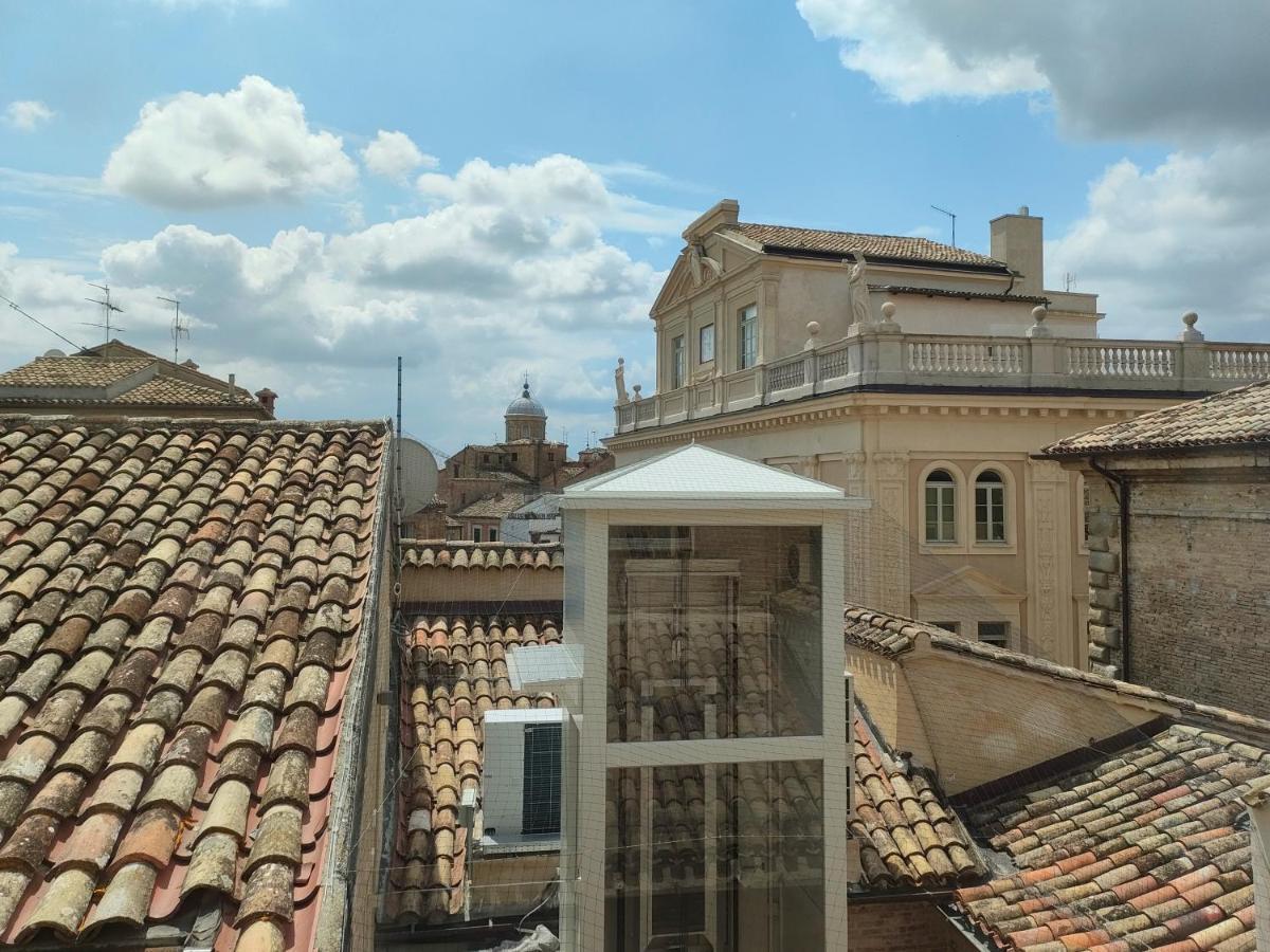 Palazzo Cortesi มาเชราตา ภายนอก รูปภาพ